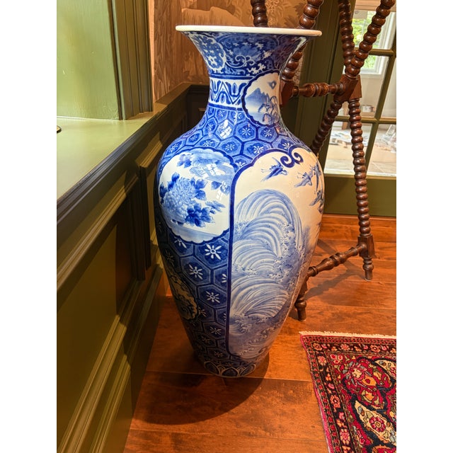 Meiji Japanese Arita Floor Vase For Sale - Image 4 of 12