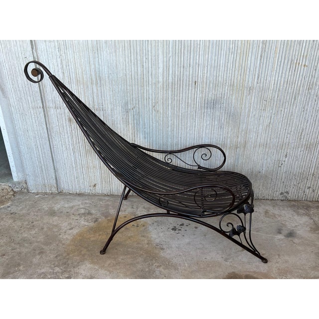 Pair of French Mid-Century Modern Siesta Chaise Lounge Chairs For Sale - Image 17 of 18