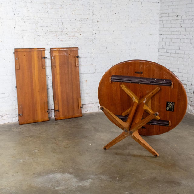 Mid-20th Century Scandinavian Modern Dining Table Solid Teak Round to Oval Expanding by Glostrup Mobelfabrik For Sale - Image 10 of 18