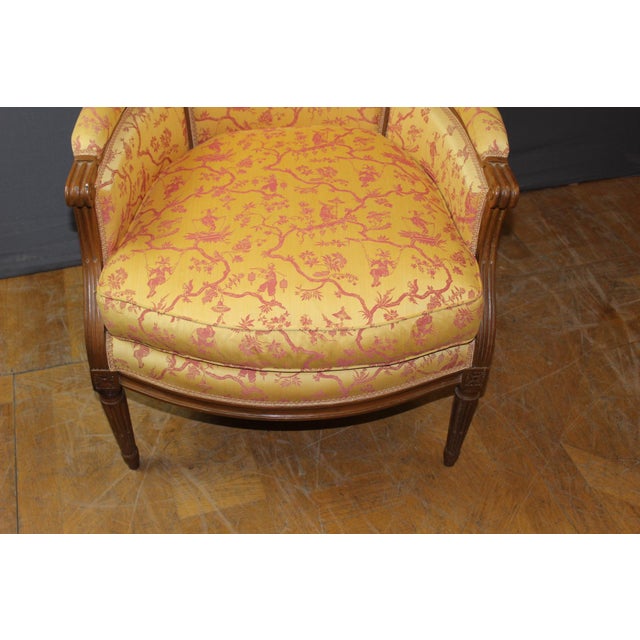 Louis XVI Walnut Bergère Armchairs, Late 18th Century, Set of 2 For Sale - Image 4 of 13