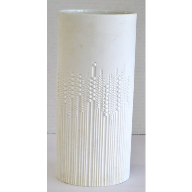 1950s Tapio Wirkkala White Bisque Drops Oval Flower Vase Rosenthal Studio Line Germany For Sale In Miami - Image 6 of 12