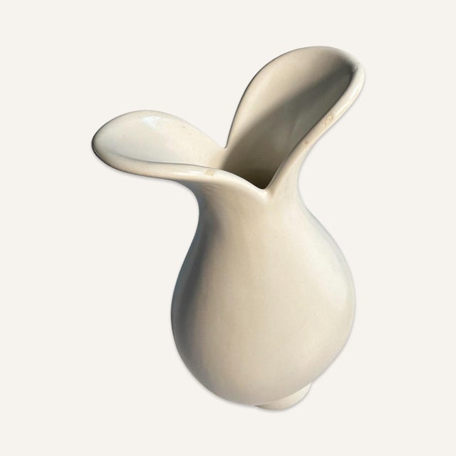 Eva Zeisel 1990s Eva Zeisel Organic Form Earthenware Vase in White Glaze For Sale - Image 4 of 6