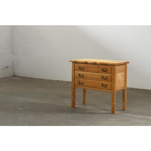 Vintage Danish Oak 3-Drawer Side Table in the style of Henning Kjærnulf, 1960s For Sale - Image 14 of 17