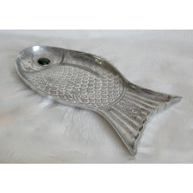 Vintge C. 1975 Arthur Court Fish Serving Tray With Agate Green Eye For Sale In West Palm - Image 6 of 16