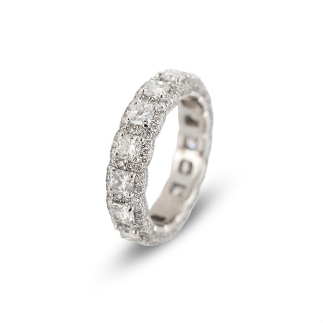 Platinum 5.34ct Diamond Cushion Cut Round Pave Halo Diamond Eternity Band Ring, Size 7.5 For Sale - Image 4 of 8