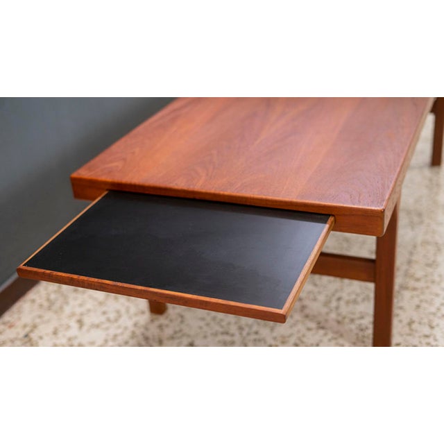 Extendable Coffee Table by Johannes Andersen, Denmark, 1960s For Sale - Image 4 of 6