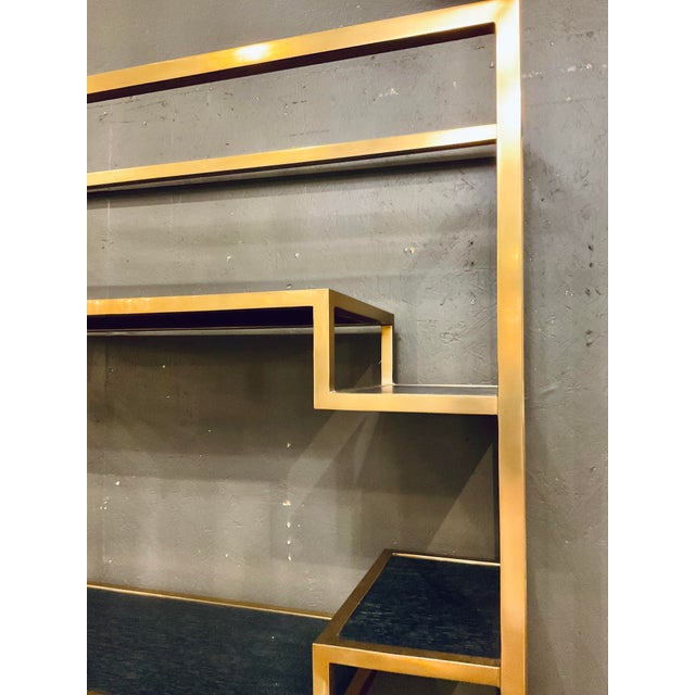 2020s Jonathan Charles Modern Carrara Marble and Brass Fusion Etagere For Sale - Image 5 of 6