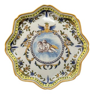 Large Polylobed Earthenware Dish from Manufacture de Charolles For Sale