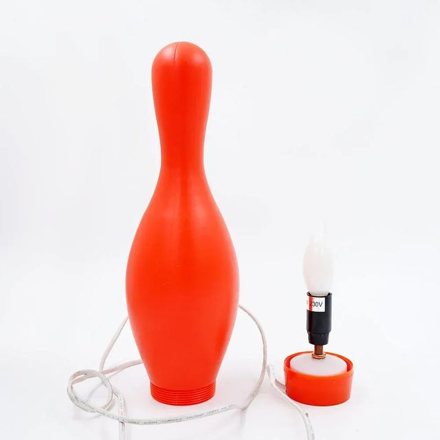 2000 - 2009 Knock-Off Bowling Pin Table Lamp attributed to Josh Owen for Bozart, 2002 For Sale - Image 5 of 10