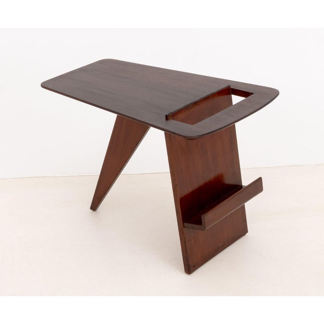 Mid 20th Century Jens Risom Walnut Magazine Table For Sale - Image 5 of 10
