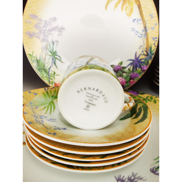 Early 21st Century Tropical Coffee and Dessert Service in Limoges Porcelain by Bernardaud, France, 2010s, Set of 21 For Sale - Image 5 of 8