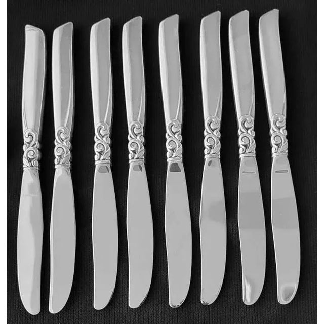 Metal 1950s Traditional South Seas Silverplate 1955) by Oneida Silver Flatware in Wooden Chest - 56 PCS For Sale - Image 7 of 15