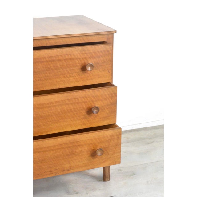Mid-Century Oak Chest of Drawers from Gordon Russell For Sale - Image 4 of 8