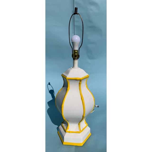 1960s Vintage Painted Ceramic Hexagonal Table Lamp For Sale In Los Angeles - Image 6 of 8