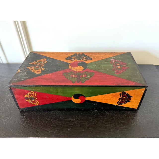 Green Set of Three Korean Stackable Sewing Box Covered in Hanji Paper For Sale - Image 8 of 18