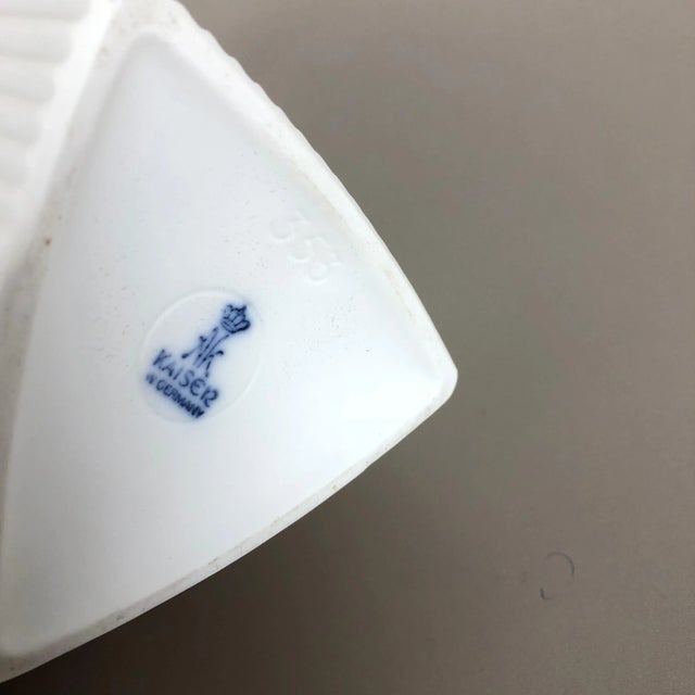 German Op Art Biscuit Porcelain Vase from Ak Kaiser, Germany, 1970s For Sale - Image 11 of 14