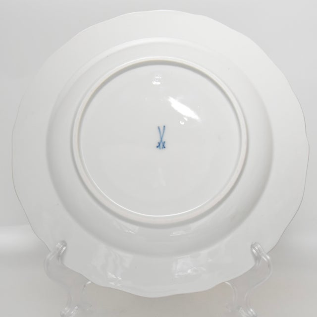 Japanese Antique Meissen 'Yellow Lion' Kakiemon First Quality Large Cabinet Plate For Sale - Image 3 of 5