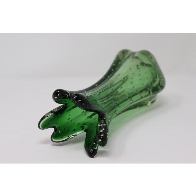 1960s Italian Vase in Green Murano Art Glass, 1960s For Sale - Image 5 of 11