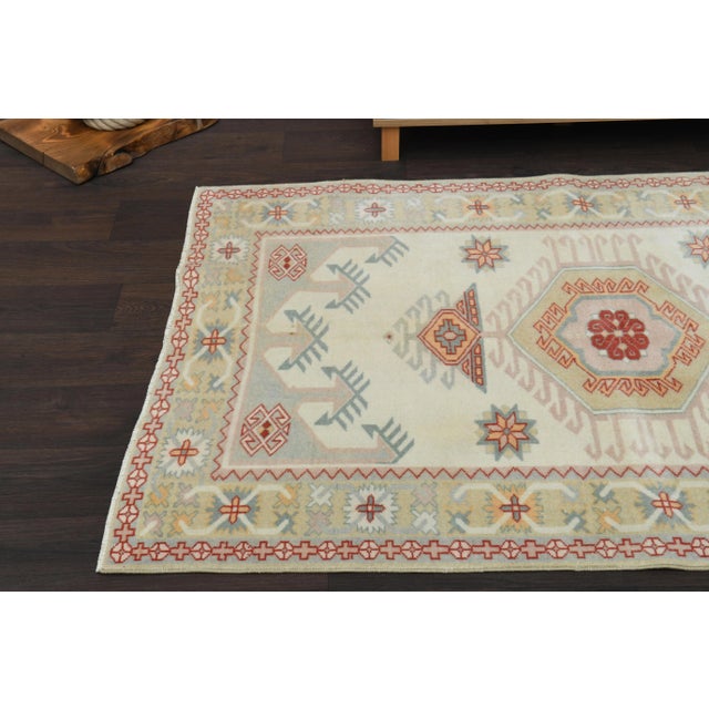 1970s Vintage Turkish Oushak Handmade Wool Cotton Beige Area Rug For Sale In San Francisco - Image 6 of 12