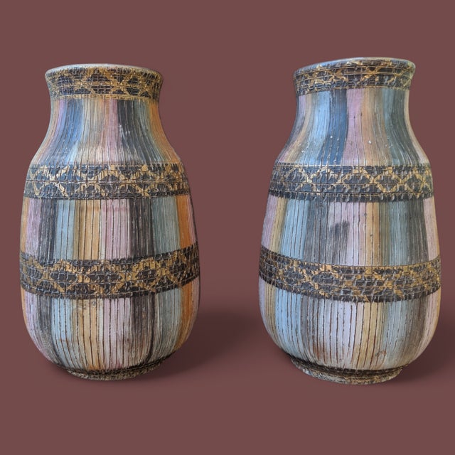 Vintage Italian Aldo Londi for Bitossi Seta Sgraffito Ceramic Pottery Vases - A Pair For Sale - Image 9 of 12