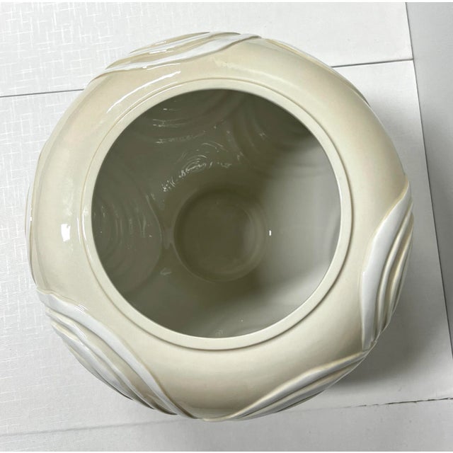 Late 20th Century 1980's Ceramic Contemporary Swirl Design Large Bowl For Sale - Image 5 of 7