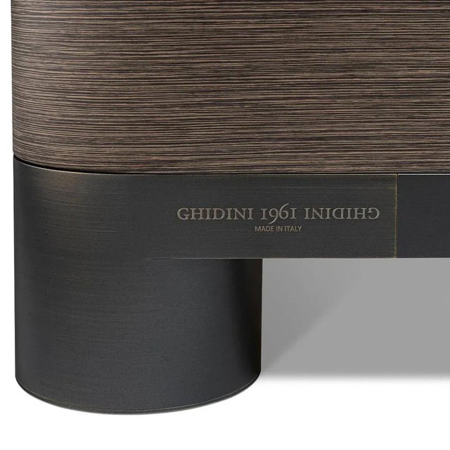 A modern take on a classical piece, this refined buffet cabinet combines traditional functionality with contemporary...