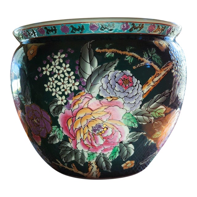 Mid 19th Century Large Chinese Famille Rose Fish Bowl, Cachepot, Jardinere For Sale