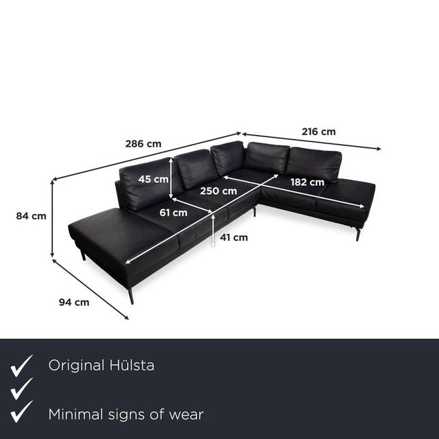 with the hülsta HS.420, you get a corner sofa that, despite its size, appears surprisingly light. The slender, dark metal...