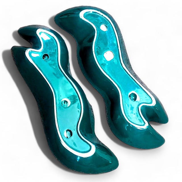 1950s Large BIomorphic Emerald and Parcel Gilt Ceramic Centerpiece Bowls - a Pair For Sale - Image 12 of 12