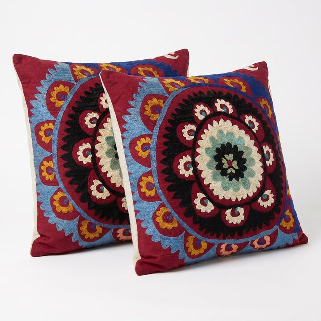 Mid-Century Modern Uzbek Suzani Bedding Pillow Cover 22'' X 24'' & 23'' X 27'' - Set of Two For Sale - Image 3 of 4