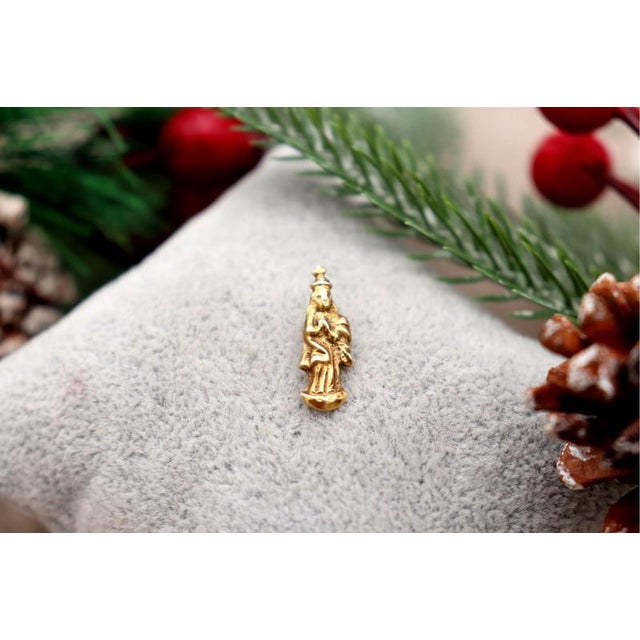 Gold Our Lady of the Immaculate Conception Pendant For Sale - Image 5 of 6