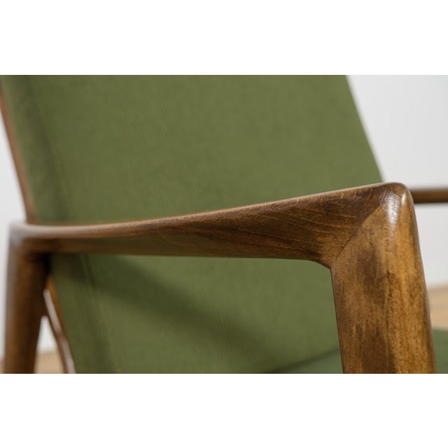 Mid-Century Model 300-139- Armchair from Swarzędz Factory, Poland, 1960s For Sale - Image 11 of 18