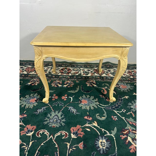 The Henredon Side Table is the epitome of timeless elegance and sophisticated craftsmanship. Meticulously crafted from...