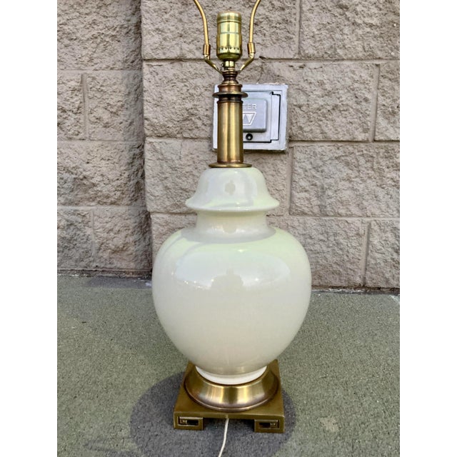 Hollywood Regency Porcelain Ginger Jar Lamp Greek Key Solid Brass Base For Sale - Image 10 of 13