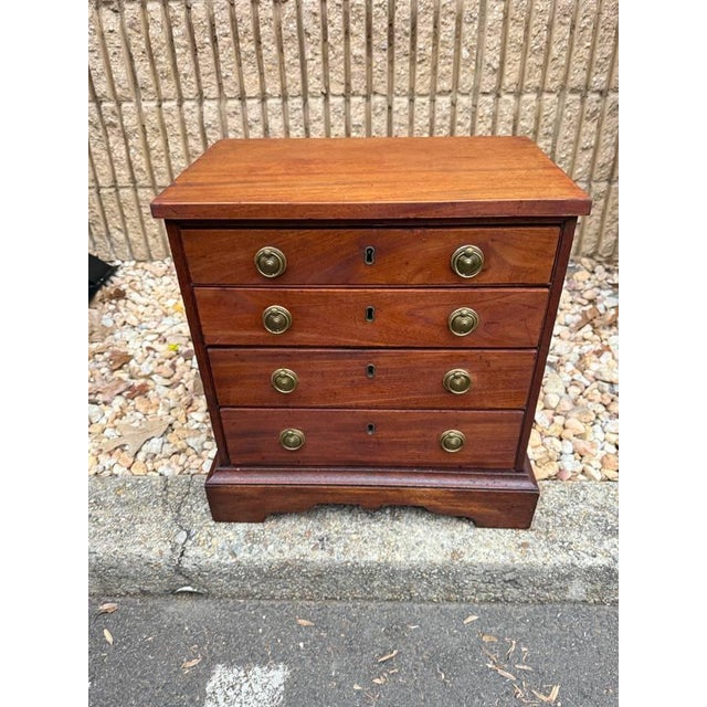 Chippendale Early 20th Century Antique Chippendale Style Mahogany Chest of Drawers For Sale - Image 3 of 12