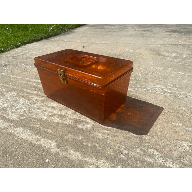 Vintage Mid-Century Modern Burnt Orange Wil-Hold Acrylic 1960s Portable Sewing Box Storage, Brass Closure Sewing Kit For Sale - Image 11 of 11