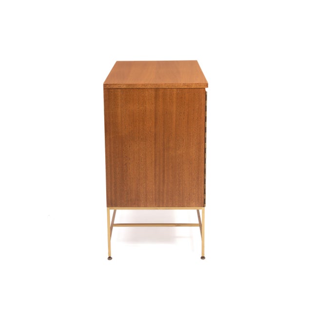 Paul McCobb Calvin Irwin Collection Bi-Fold Door 4 Drawer Dresser Credenza Chest Mahogany Brass For Sale In Philadelphia - Image 6 of 18