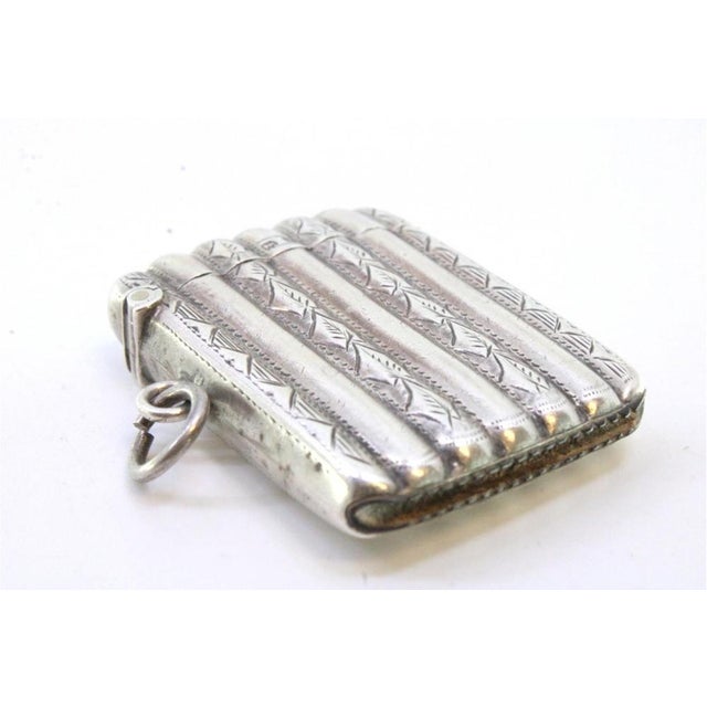 Silver Matchbox with Reliefs and Fluted Engravings For Sale - Image 3 of 8
