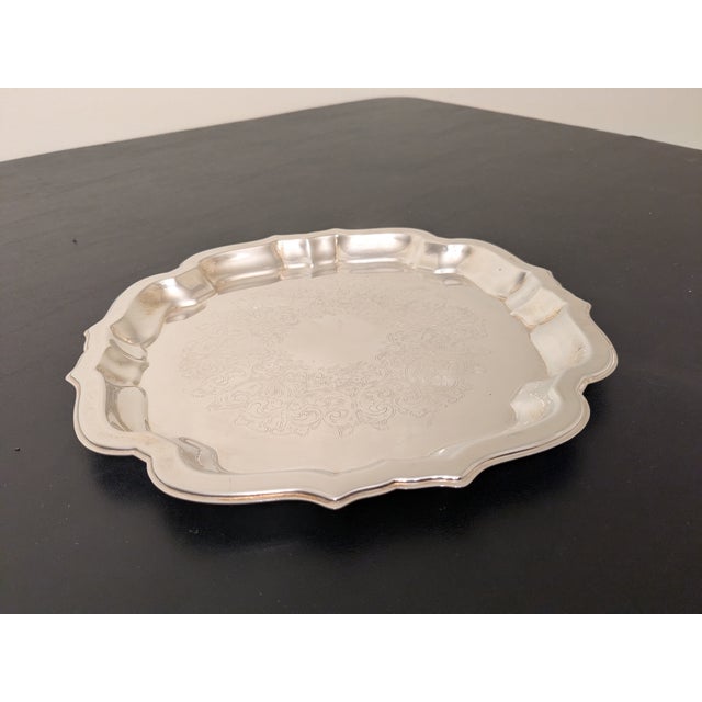 Vintage 1980s Oneida "Chippendale" 10" Chased Silverplate Round Serving Tray W/ Box For Sale - Image 9 of 13