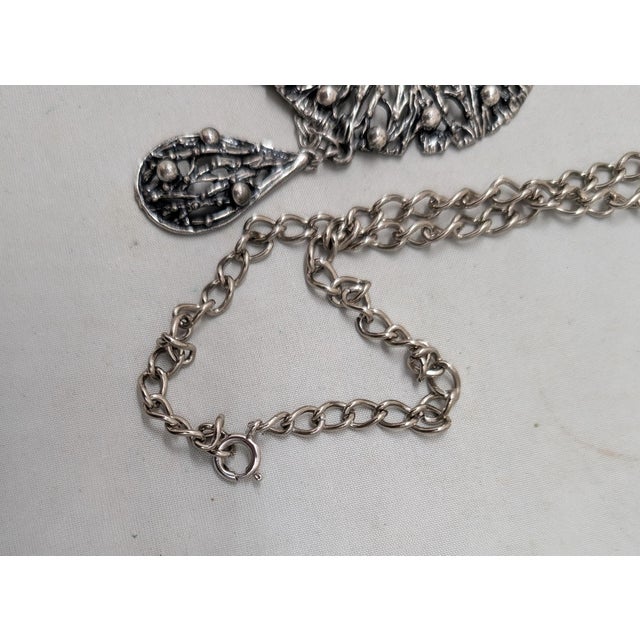 Mid-Century Modern Vintage Signed Napier Silvertone Brutalist Pendant Necklace For Sale - Image 3 of 9
