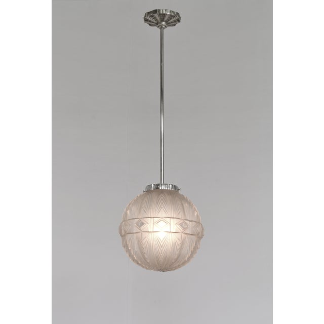 Art Deco Large French Art Deco Pendant Light by Hettier & Vincent - 1930s For Sale - Image 3 of 16