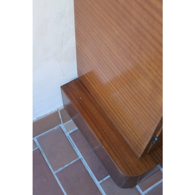 1960s Glazed Walnut Bookcase with Stepped Plinth Base, 1960s For Sale - Image 5 of 18