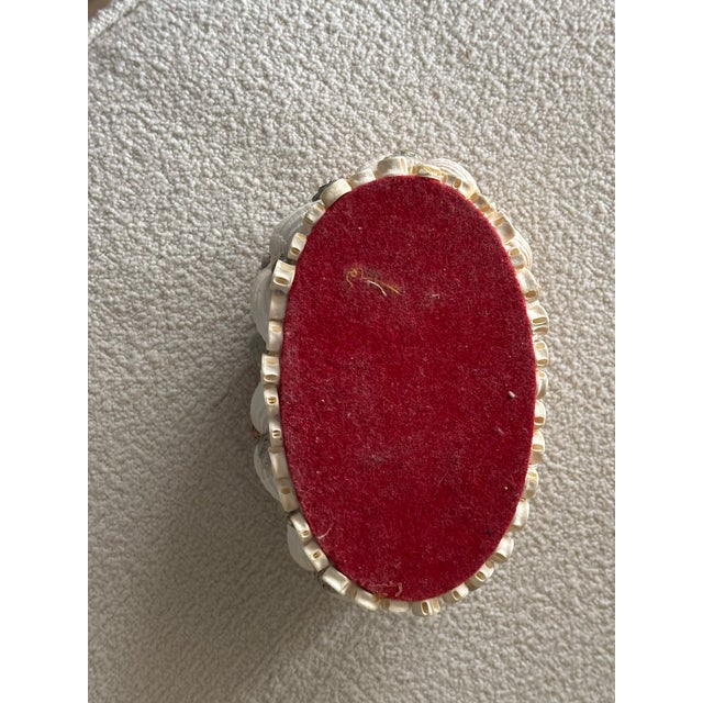 Cream Vintage Palm Beach Style Oval Encrusted Shell Box For Sale - Image 8 of 16