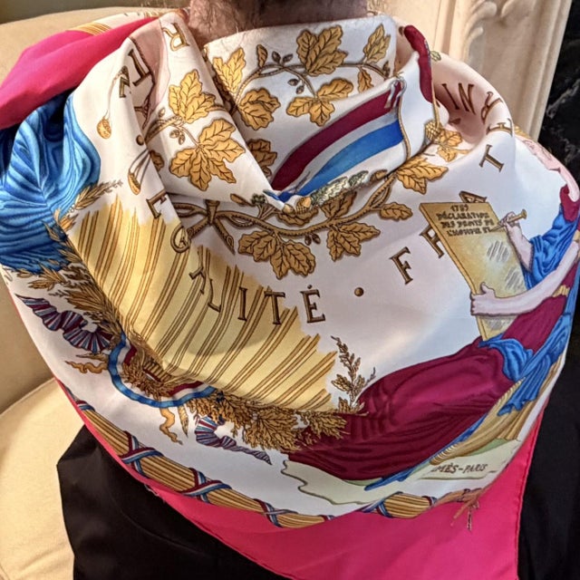 Hermes Silk Scarf "Republiqe Francaise - Liberte, Egalite, Fraternite - 1789" For Sale - Image 12 of 12