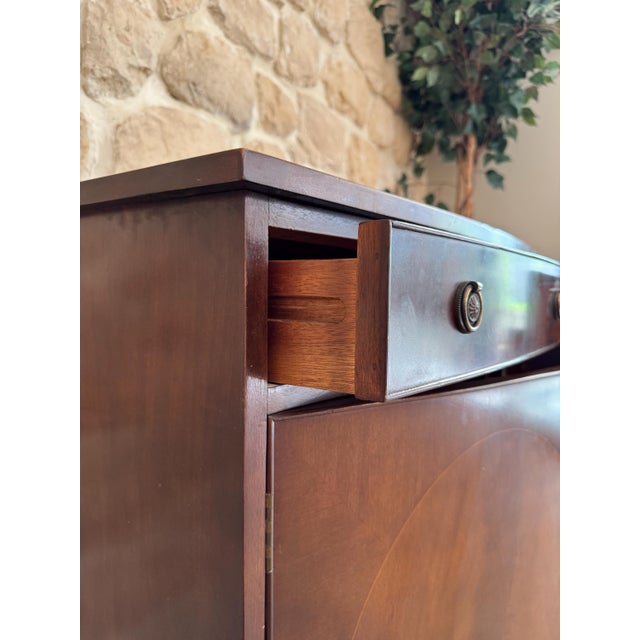 Wood Mahogany Bow-Fronted Buffet, 1950s For Sale - Image 7 of 14