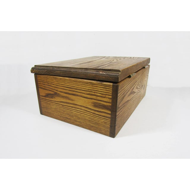 Wood 1970s Vintage Large Oak Wood Jewelry Storage Keepsake Box For Sale - Image 7 of 10