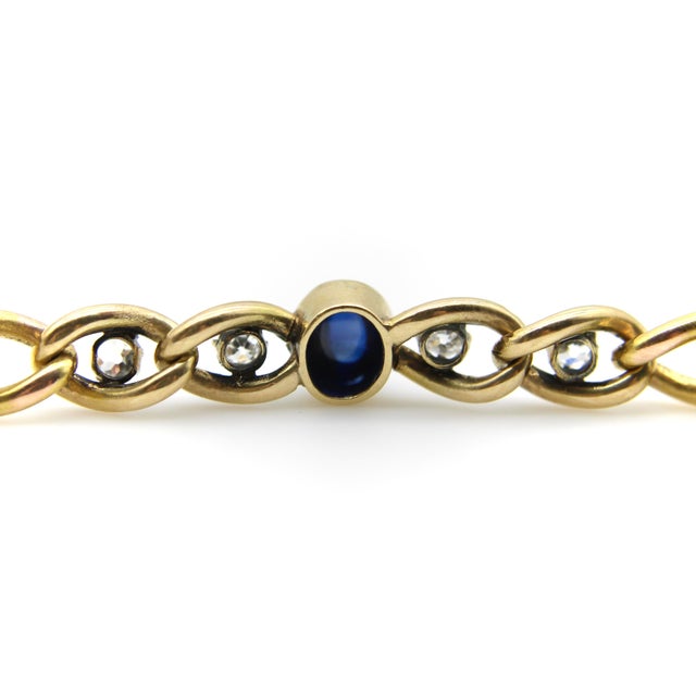 Metal Late 19th Century Victorian 14k Gold Curb Link Bracelet With No-Heat Sugarloaf Sapphire and Old Mine Cut Diamonds For Sale - Image 7 of 10