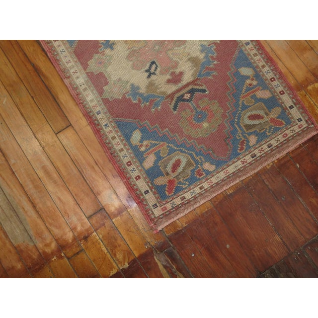 Rosy Pink and Blue Vintage Turkish Mat For Sale - Image 4 of 4