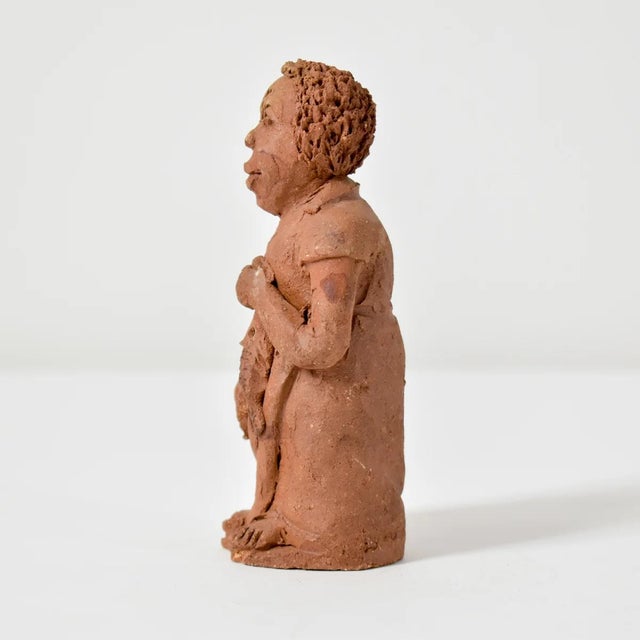 Early 20th Century Earthenware Terracotta Clay Female Figurine With Fish Malawi For Sale - Image 4 of 7