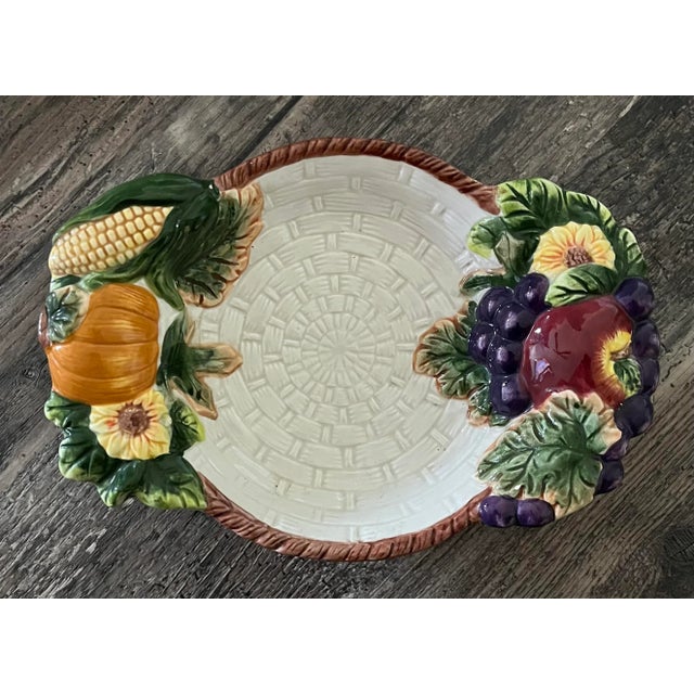 Ceramic 1980s Majolica Style Pottery Decorative Plate- Italy For Sale - Image 7 of 7